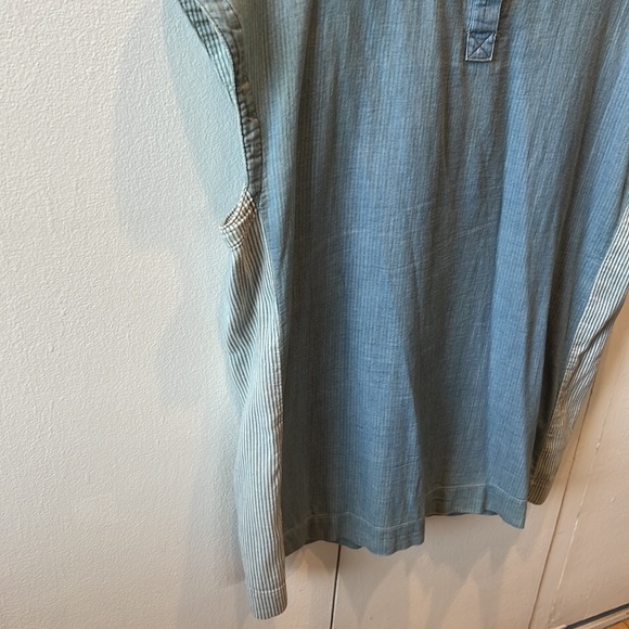 Lou & Grey Ann Taylor Loft Chambray Top w/ Striped Side Detailing - Picture 4 of 5